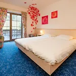 Holiday home Exclusive Group House In In The Forest Winterberg