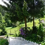 Exclusive Group House In In The Forest Holiday home
