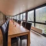 Exclusive Group House In In The Forest Дом отдыха *