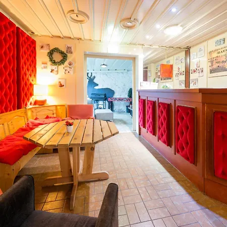 Exclusive Group House In In The Forest Holiday home
