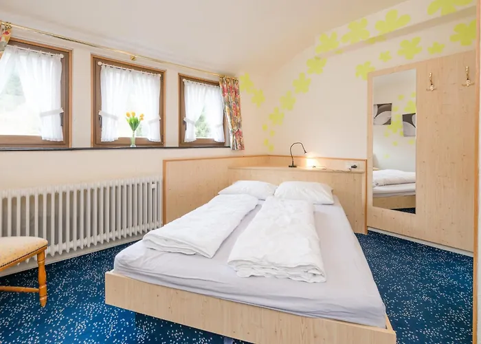 Exclusive Group House In In The Forest Holiday home Winterberg