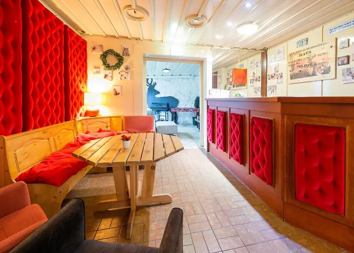 Holiday home Exclusive Group House In In The Forest *